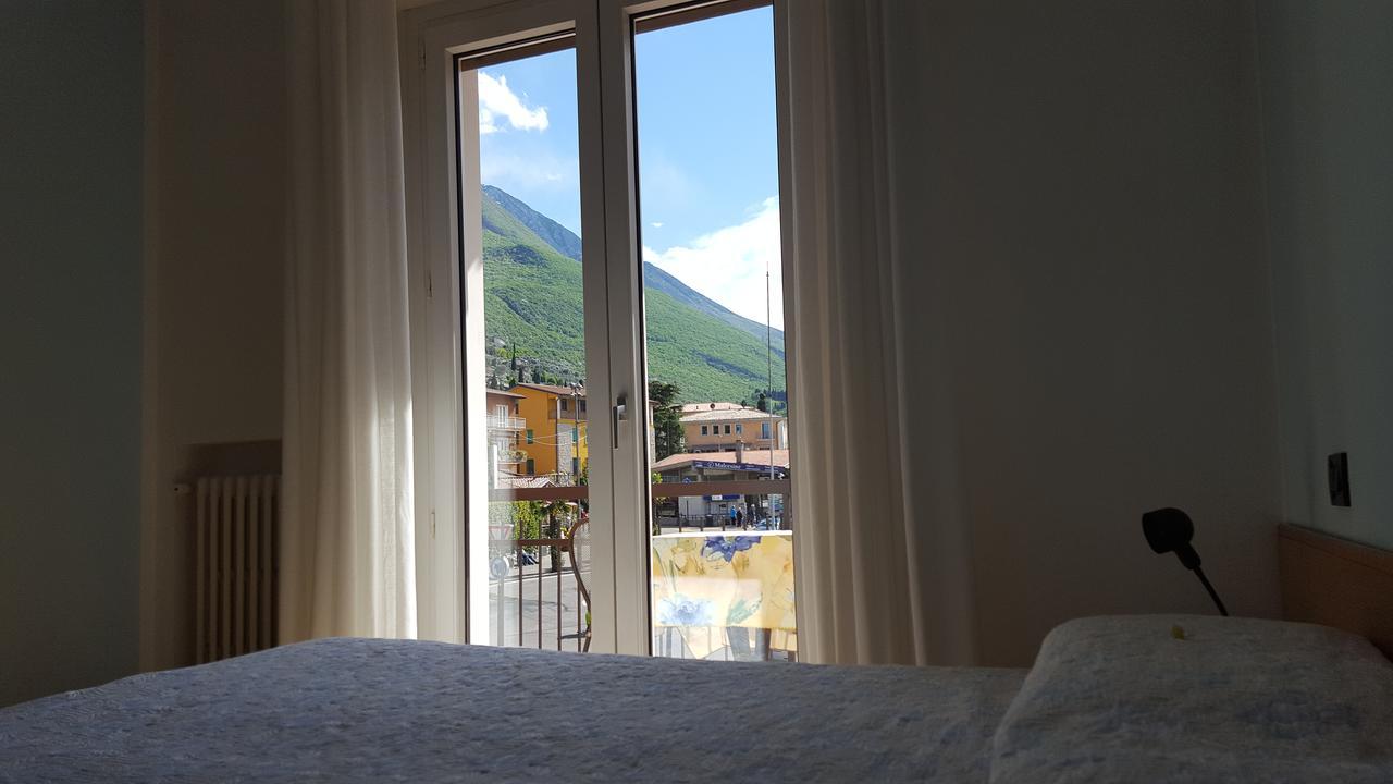 Hotel Firenze Malcesine Exterior foto