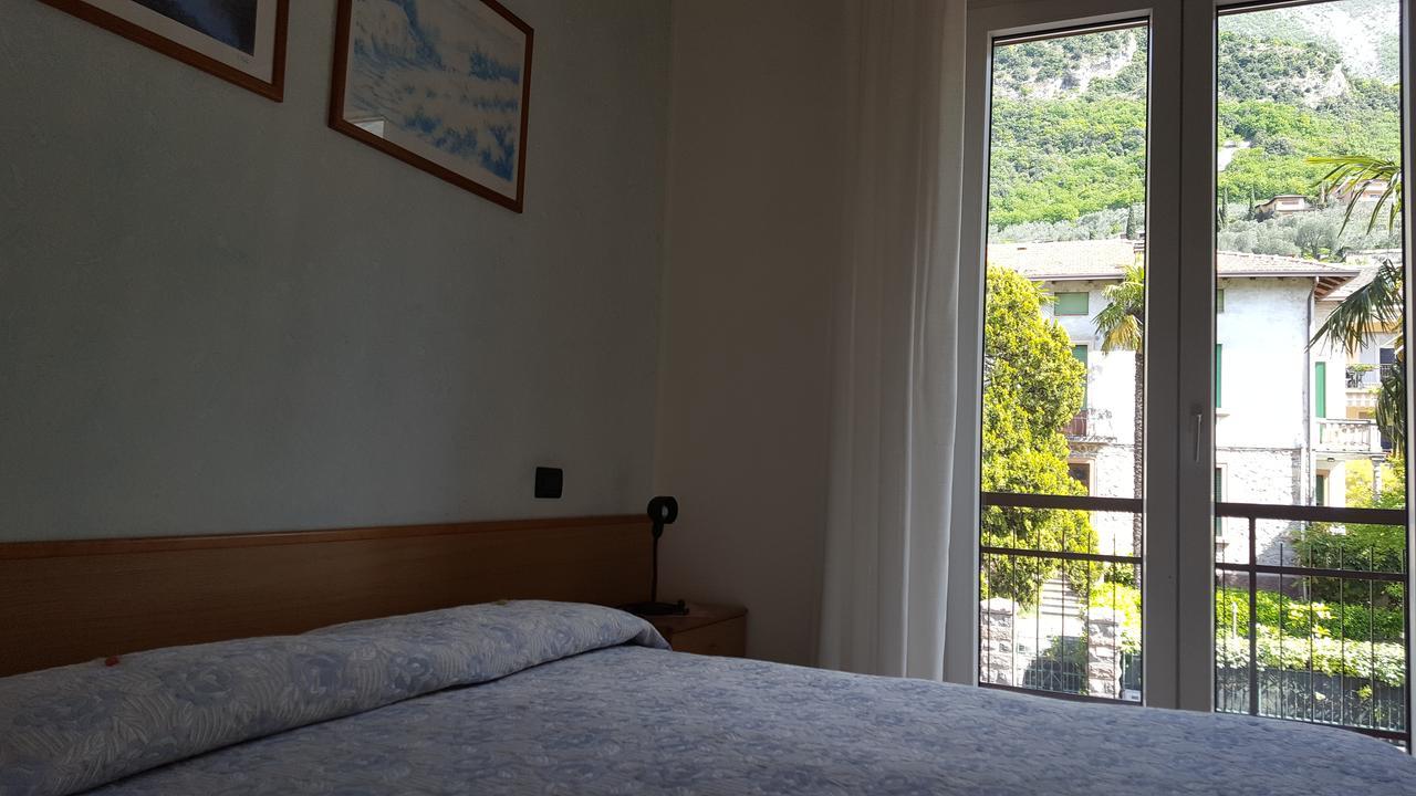 Hotel Firenze Malcesine Exterior foto